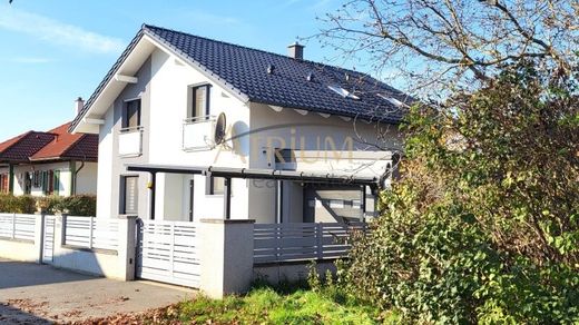 Luxe woning in Gänserndorf, Politischer Bezirk Gänserndorf