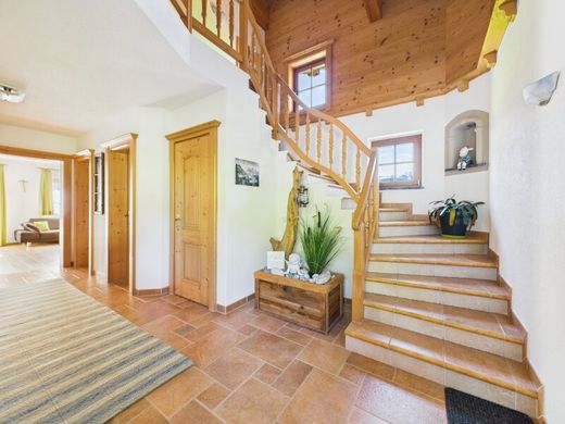 Элитный дом, Oberberg, Politischer Bezirk Innsbruck Land