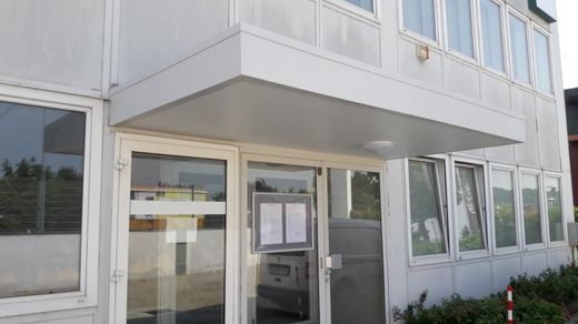 Office in Korneuburg, Politischer Bezirk Korneuburg
