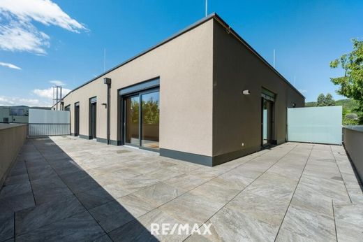 Apartment / Etagenwohnung in Krumpendorf, Politischer Bezirk Klagenfurt Land