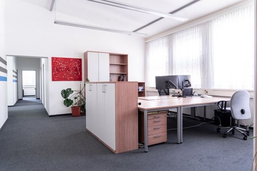 Büro in Sankt Florian, Politischer Bezirk Linz-Land