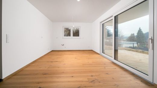 Lüks ev Alland, Politischer Bezirk Baden