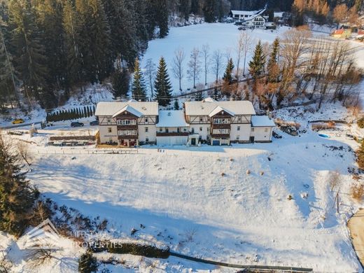 Land in Mürzzuschlag, Politischer Bezirk Bruck-Mürzzuschlag
