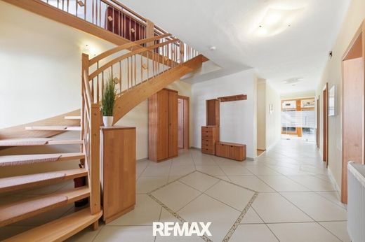Luxury home in Untergrub, Politischer Bezirk Hollabrunn