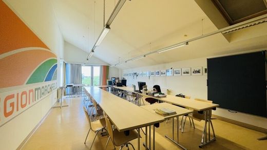 Büro zu mieten in Lassee