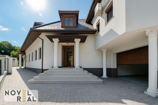 Luxury home in Enzesfeld, Politischer Bezirk Baden