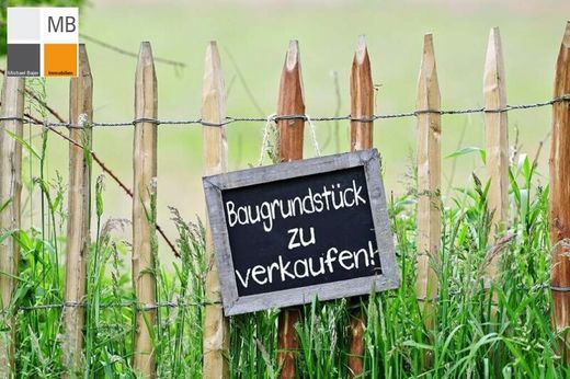 ‏קרקע ב  Sulz im Wienerwald, Politischer Bezirk Mödling