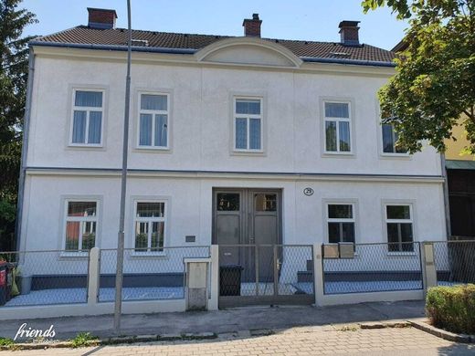 Büro in Baden, Politischer Bezirk Baden