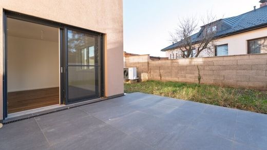 Casa di lusso a Deutsch-Wagram, Politischer Bezirk Gänserndorf