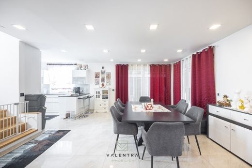 Luxury home in Groß-Enzersdorf, Politischer Bezirk Gänserndorf