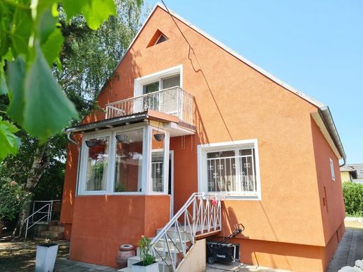 Luxury home in Gerasdorf bei Wien, Politischer Bezirk Korneuburg