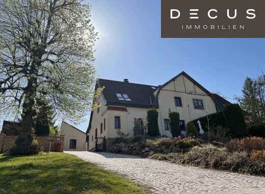 Lüks ev Oberrußbach, Politischer Bezirk Korneuburg