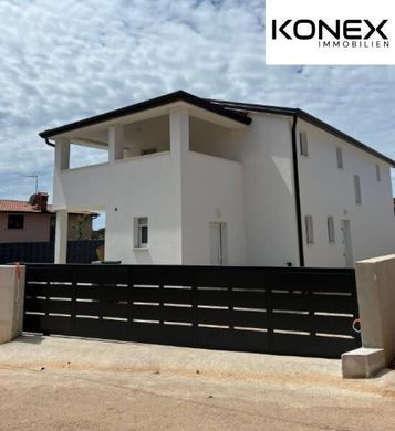 Casa de lujo en Novigrad, Novigrad-Cittanova