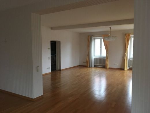 Piso / Apartamento en Traiskirchen, Politischer Bezirk Baden