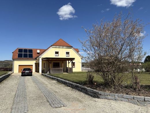 Farm in Elsarn im Straßertal, Politischer Bezirk Krems