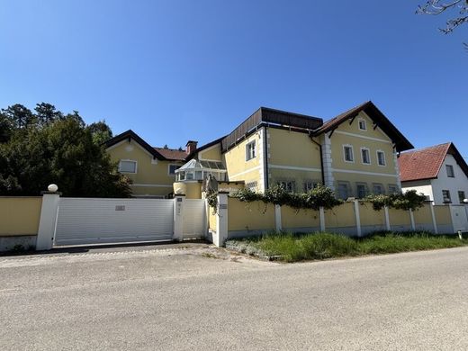 Luxury home in Sieghartskirchen, Politischer Bezirk Tulln