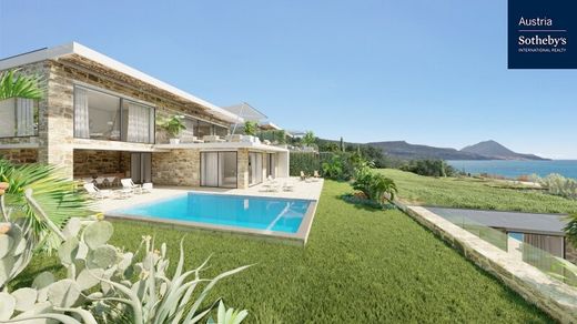 Luxury home in Gialova, Messenia
