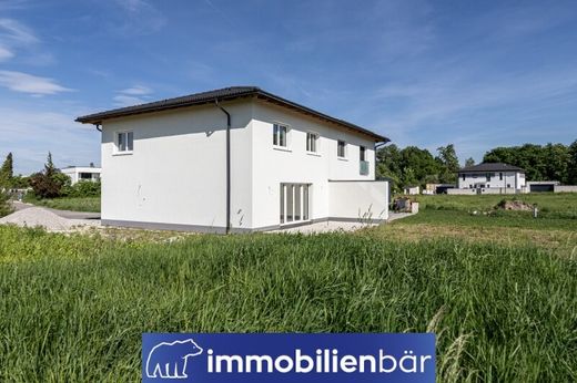 Luxury home for sale in Wels