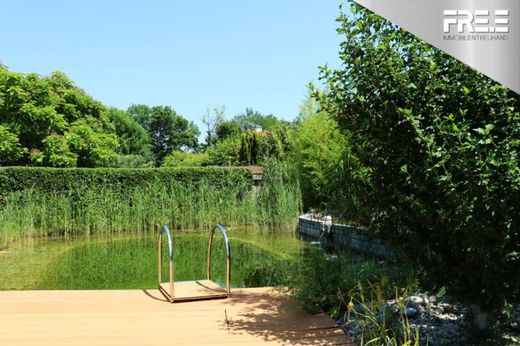 Элитный дом, Blumau, Politischer Bezirk Baden