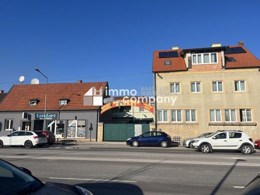 Luxury home in Neunkirchen, Politischer Bezirk Neunkirchen