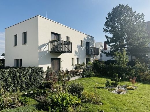 Casa di lusso a Mödling, Politischer Bezirk Mödling