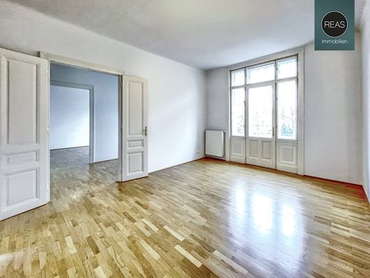 مكتب ﻓﻲ فيينا, Wien Stadt