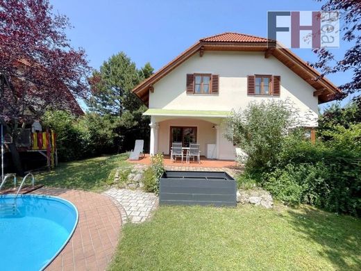 豪宅  Bad Vöslau, Politischer Bezirk Baden