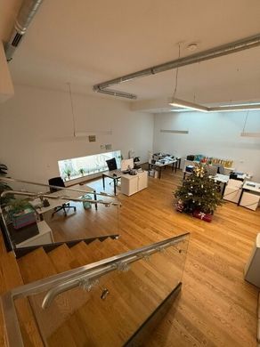 مكتب ﻓﻲ فيينا, Wien Stadt