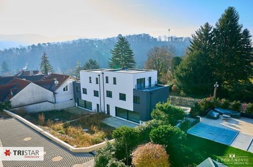 Casa di lusso a Klosterneuburg, Politischer Bezirk Tulln