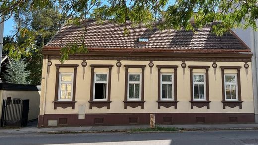 Luxus-Haus in Perchtoldsdorf, Politischer Bezirk Mödling