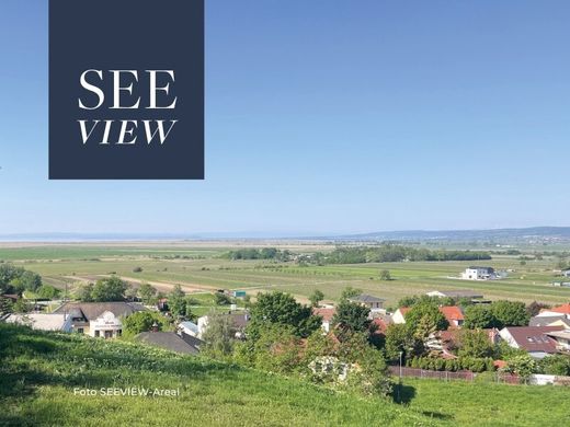 Land in Neusiedl am See, Politischer Bezirk Neusiedl am See