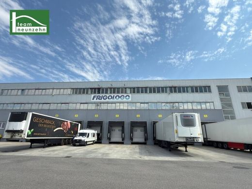 사무실 / Maria Lanzendorf, Politischer Bezirk Bruck an der Leitha