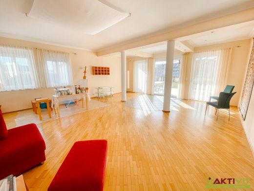 Элитный дом, Кальсдорф (Грац), Politischer Bezirk Graz-Umgebung