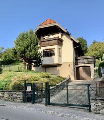 Luxury home in Klosterneuburg, Politischer Bezirk Tulln