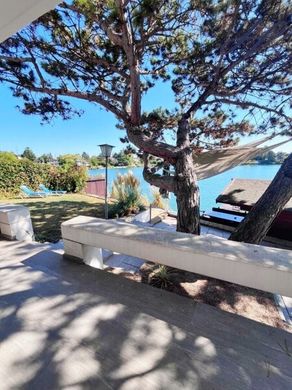 Lüks ev Leopoldsdorf, Politischer Bezirk Bruck an der Leitha