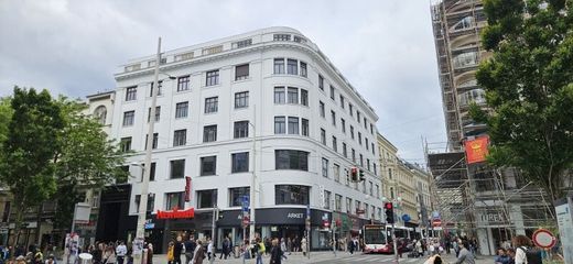 Office in Neubau, Politischer Bezirk Mistelbach