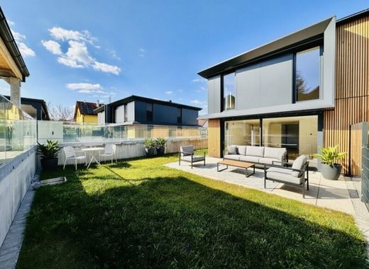 Luxury home in Gaaden, Politischer Bezirk Mödling