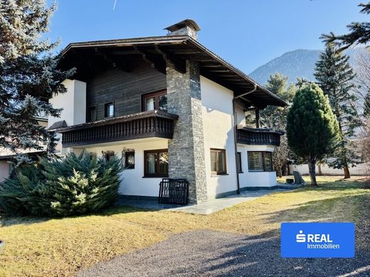 Maison de luxe à Lienz, Politischer Bezirk Lienz