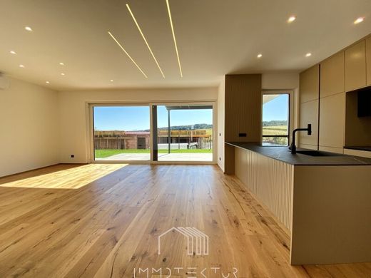 Элитный дом, Empersdorfberg, Politischer Bezirk Leibnitz