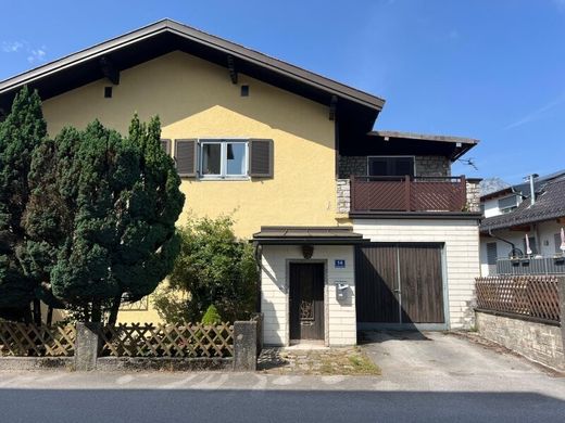 Элитный дом, Пух-Халлайн, Politischer Bezirk Hallein