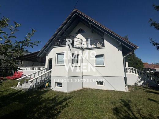 Luxe woning in Leopoldsdorf im Marchfelde, Politischer Bezirk Gänserndorf