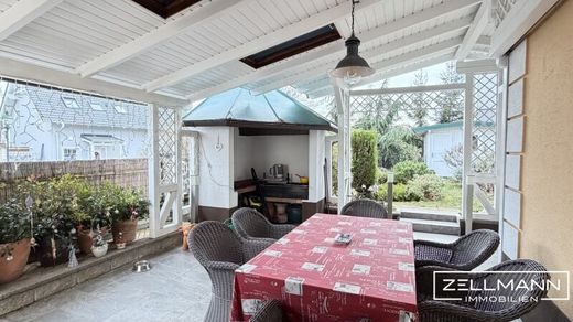 Luxus-Haus in Brunn am Gebirge, Politischer Bezirk Mödling