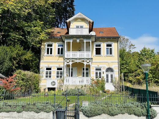 Maison de luxe à Hinterbrühl, Politischer Bezirk Mödling