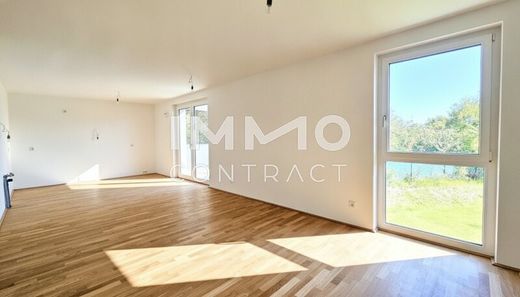 Apartment in Leopoldsdorf, Politischer Bezirk Bruck an der Leitha