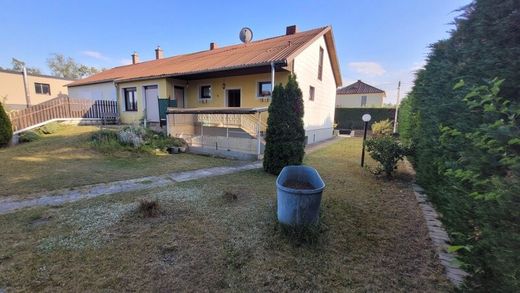 Casa di lusso a Deutsch-Wagram, Politischer Bezirk Gänserndorf