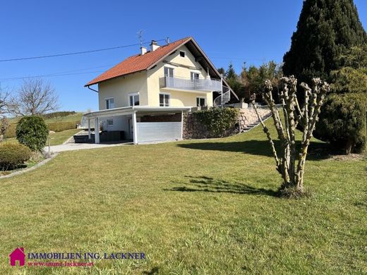 Luxus-Haus in Altheim, Politischer Bezirk Braunau am Inn