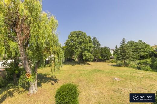 Land in Perchtoldsdorf, Politischer Bezirk Mödling