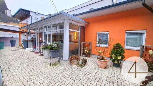 Oficina en Grieskirchen, Politischer Bezirk Grieskirchen