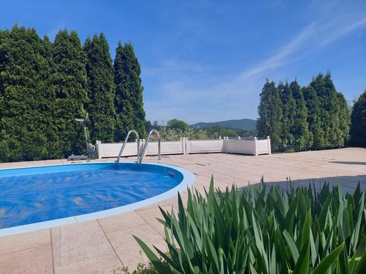 Πολυτελή κατοικία σε Klausen-Leopoldsdorf, Politischer Bezirk Baden