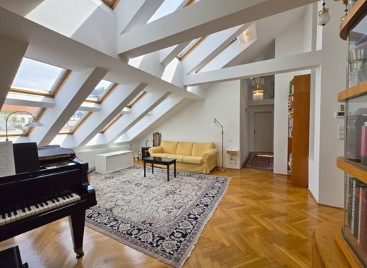 Apartment in Gemeindebezirk Josefstadt, Wien Stadt